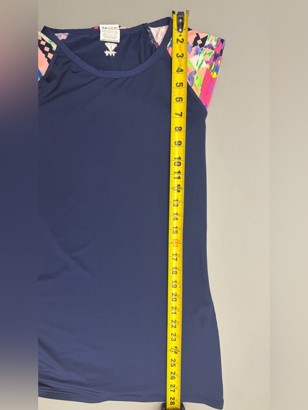 TYR Long Sleeve Rash Guard Swim Top Navy Multicolor Print Girls L 10/12 Women SM - Picture 12 of 12